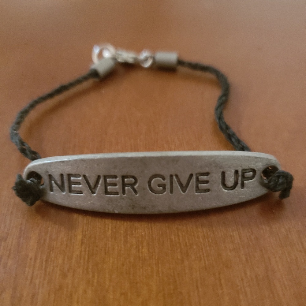 "Never Give Up" Bracelet